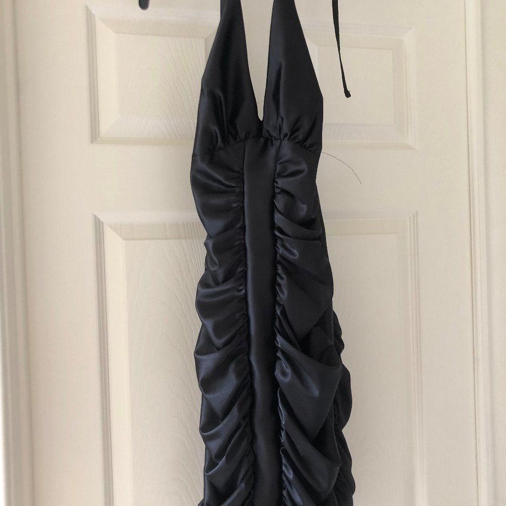 WOMEN JESSICA MCCLINTOCK SIZE 2 BLACK ROUGE HALTER